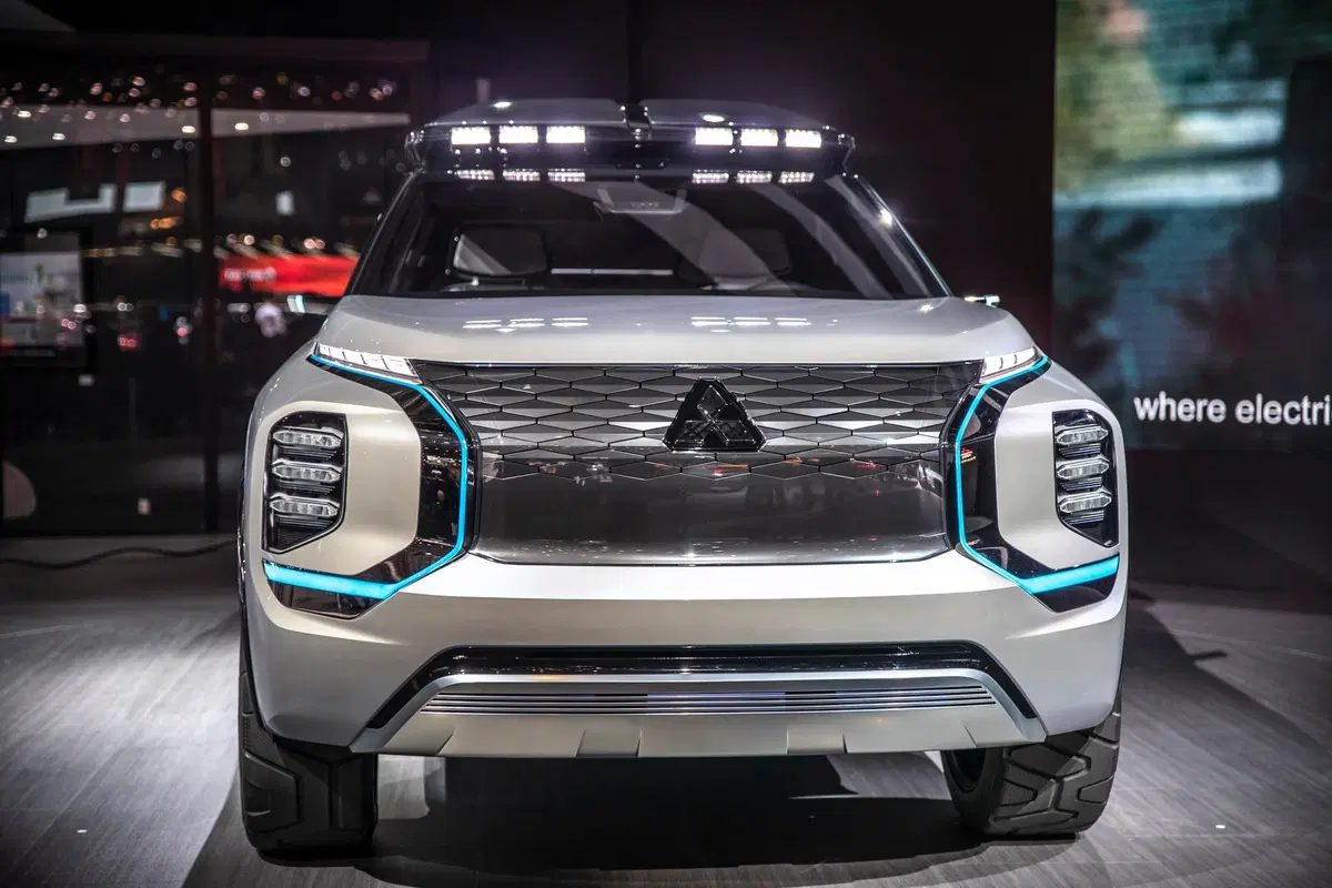 Mitsubishi Engelberg Tourer: concept al Salone di Ginevra 2019 (22)