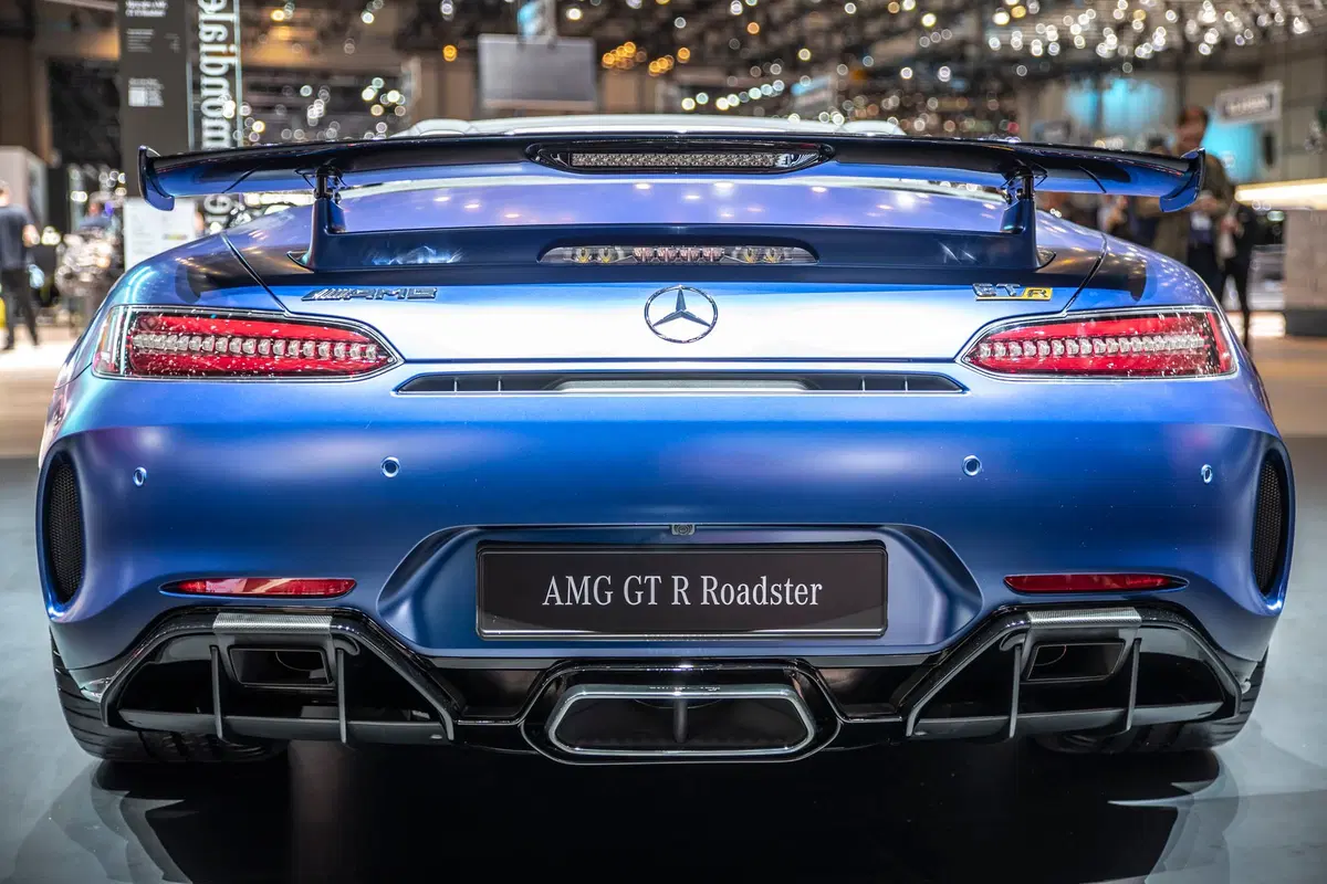 Mercedes AMG GT R Roadster, debutto al Salone di Ginevra 2019 (26)