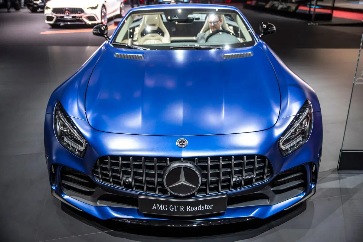 Mercedes AMG GT R Roadster, debutto al Salone di Ginevra 2019 (27)