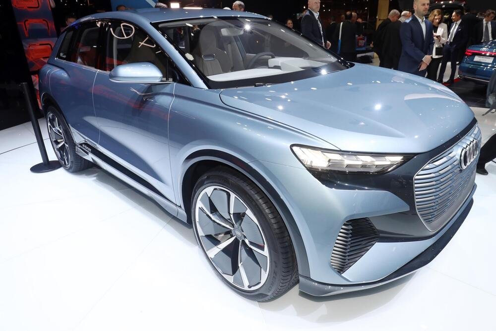 La Audi Q4 e-tron: arriver&agrave; nel 2020