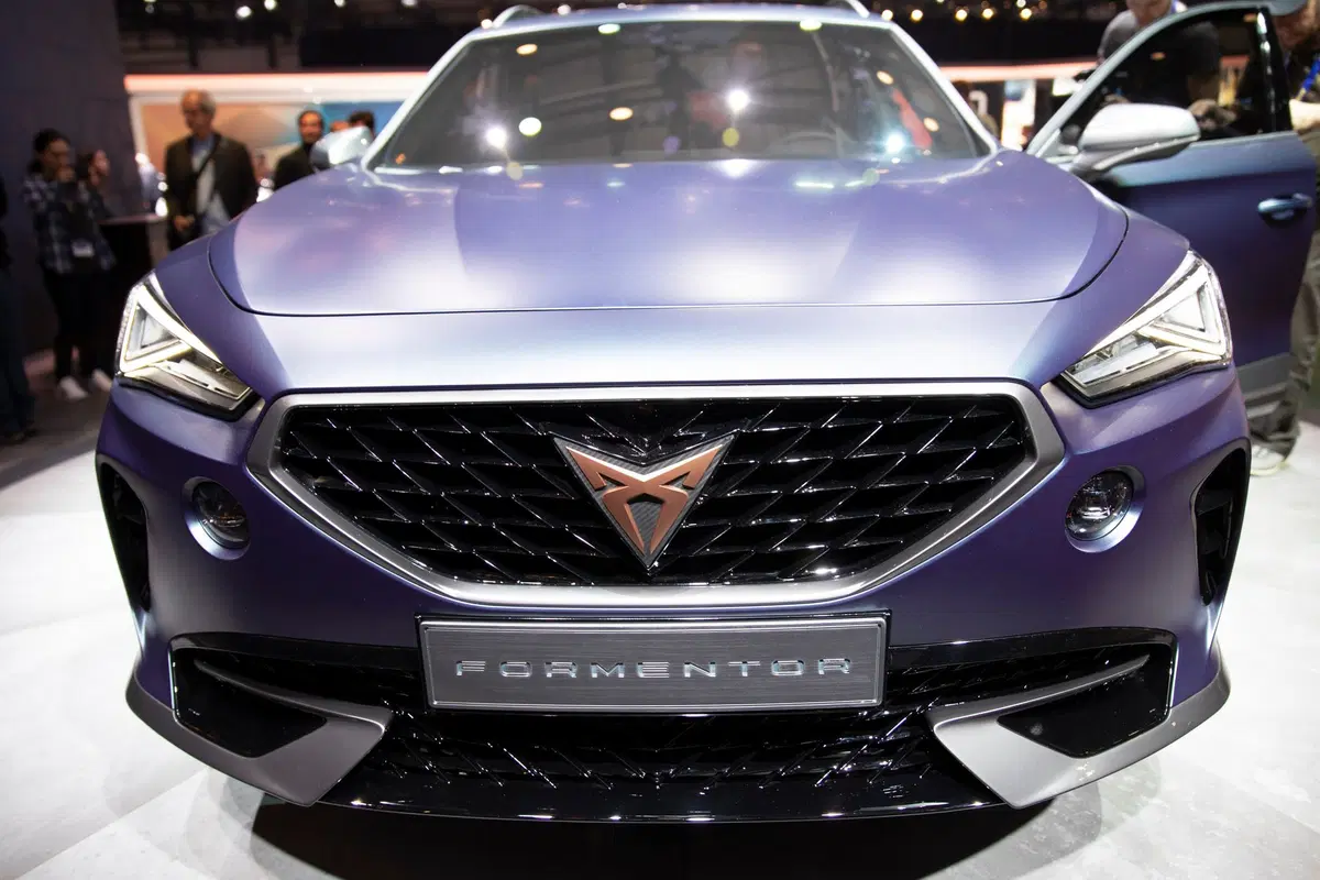 Cupra Formentor, concept ibrido a metà tra crossover e sportiva  (3)