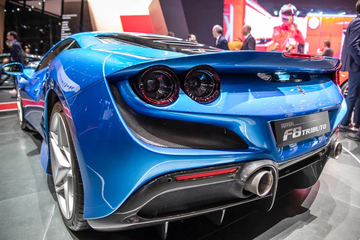 Ferrari F8 Tributo: foto, video e dati tecnici dell’erede della 488 [Video] (6)