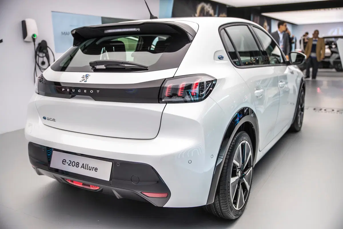 Peugeot al Salone di Ginevra 2019 [Video] (13)