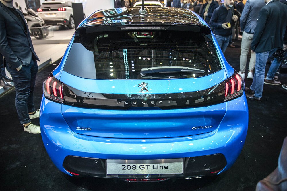La Peugeot 208 2019 sar&agrave; disponibile con motori endotermici e uno elettrico