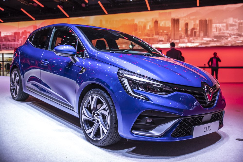 Nuova veste per la Renault Clio, giunta alla quinta generazione