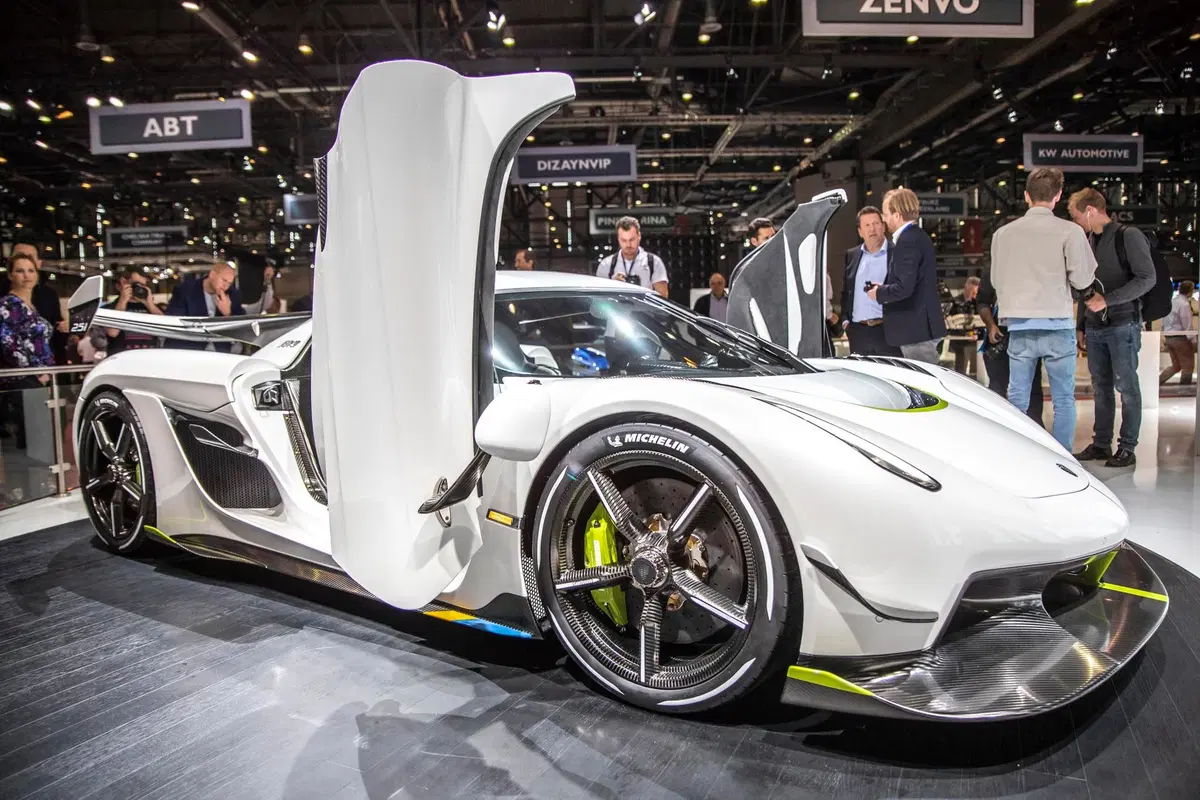 Koenigsegg Jesko: nuova supercar al Salone di Ginevra 2019 (9)