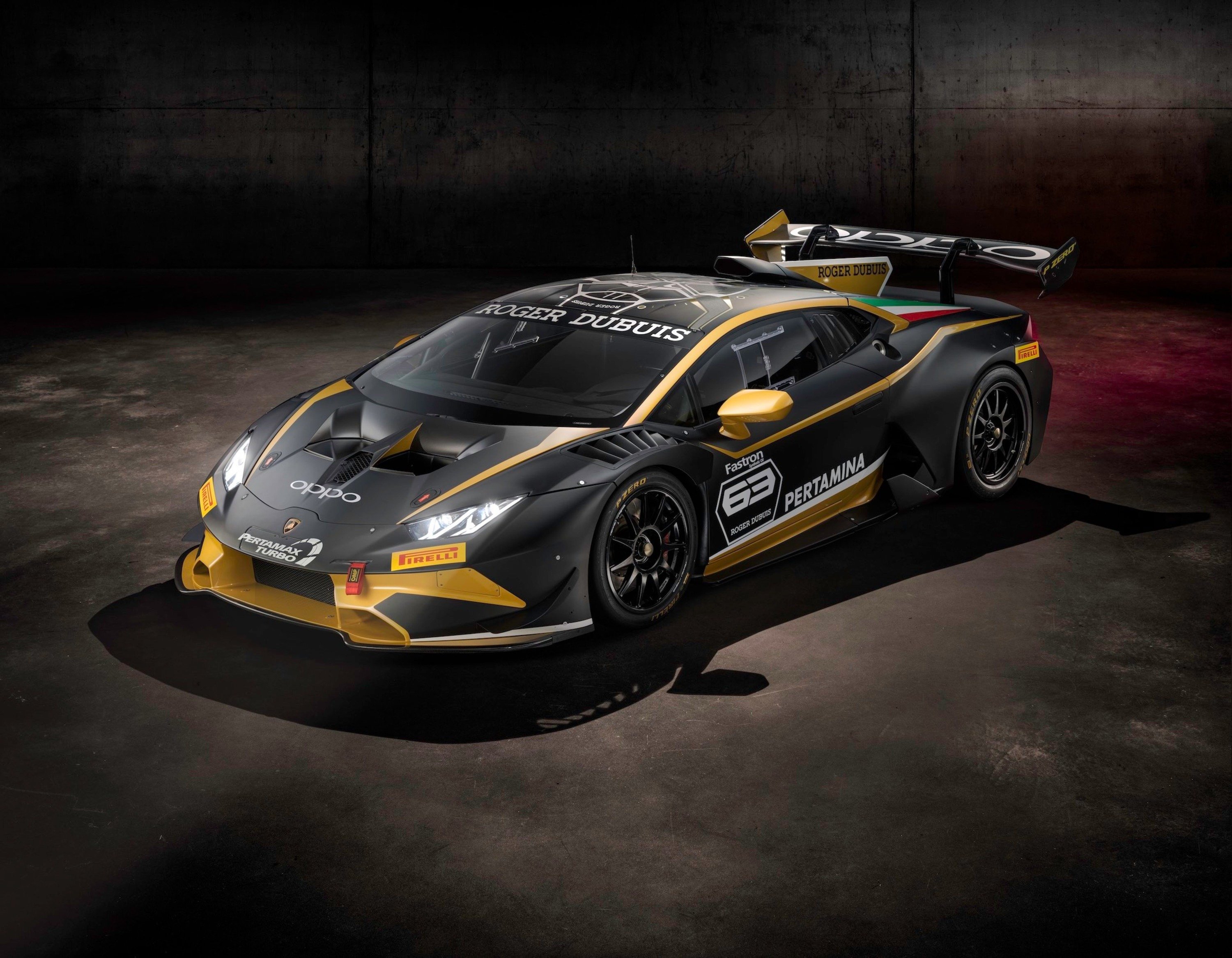 Lamborghini Huracan Super Trofeo Evo Collector 2019, speciale nero e oro