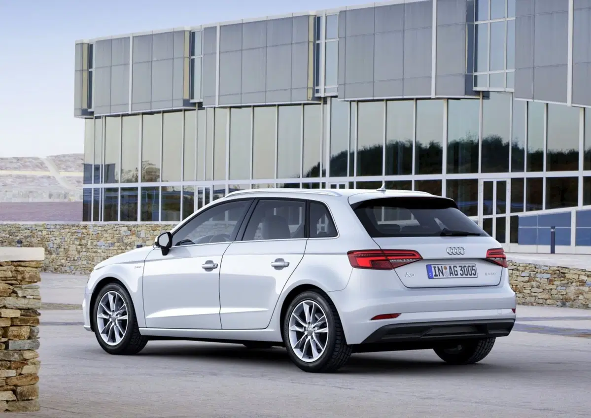 Audi A3 Sportback g-tron 2019: più metano, meno benzina (14)