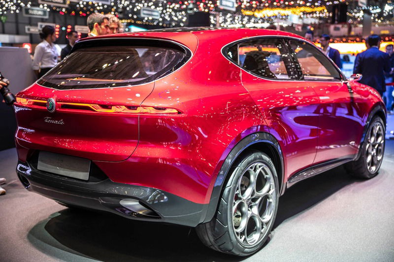 Il posteriore dell&#039;Alfa Romeo Tonale visto al Salone di Ginevra 2019