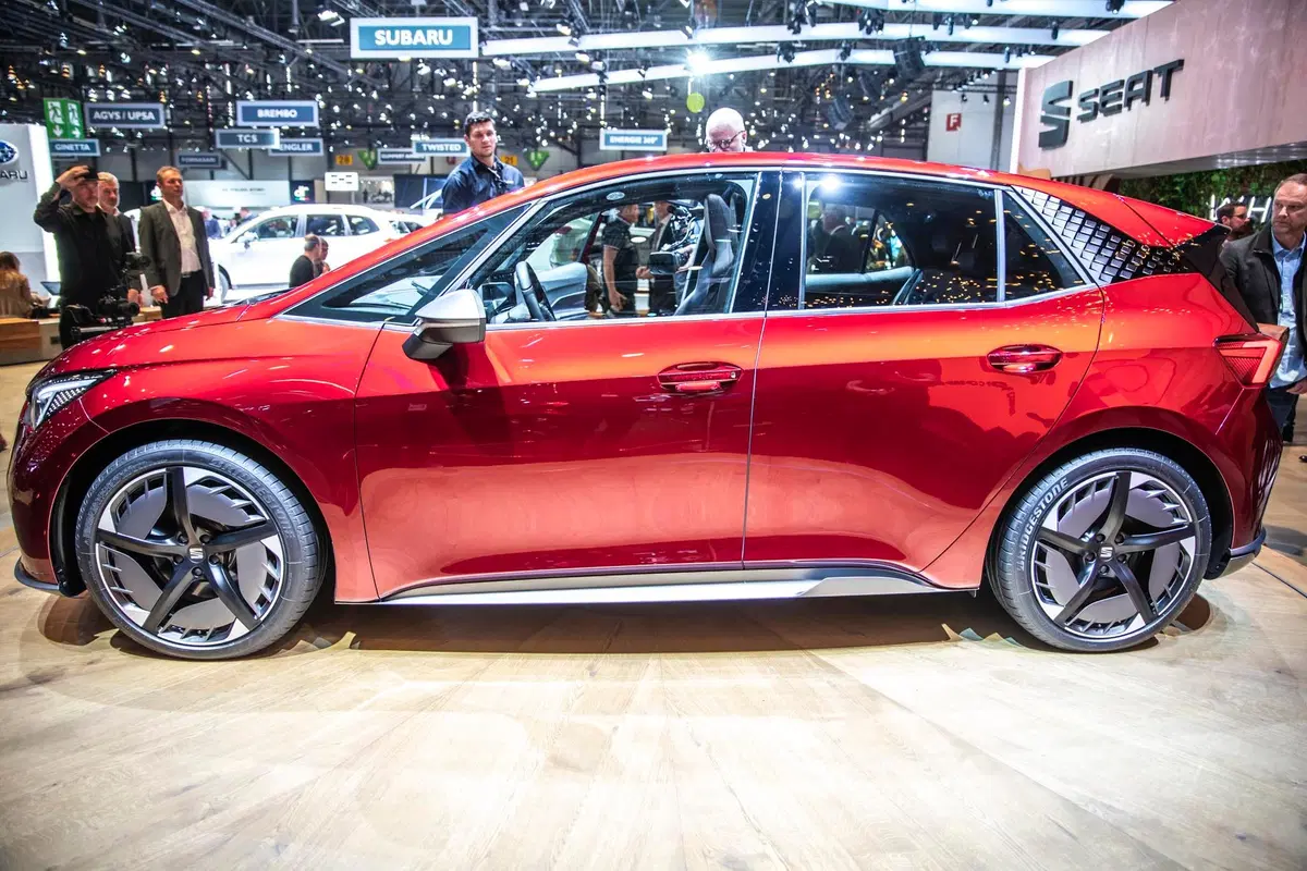 Salone di Ginevra 2019, Seat: De Meo lancia la sfida ispanica alla micro(e non)mobilità elettrica (10)