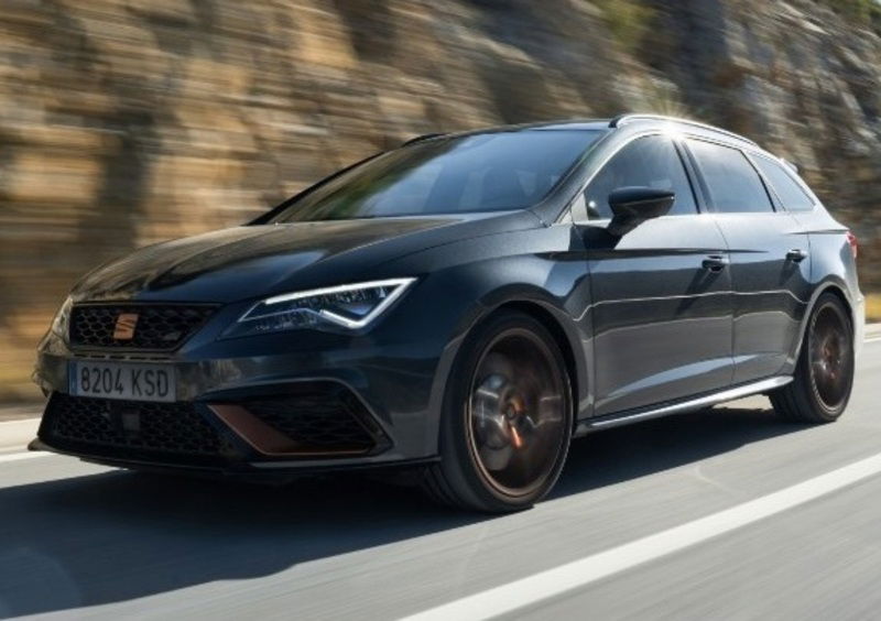 Seat Leon Cupra R ST 2019, 300 CV anche per la familiare