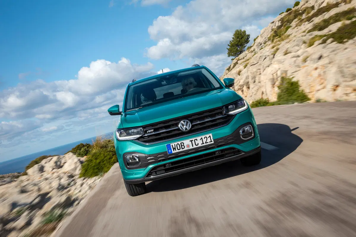 Volkswagen T-Cross 2019 ecco come va la cugina della Polo (3)