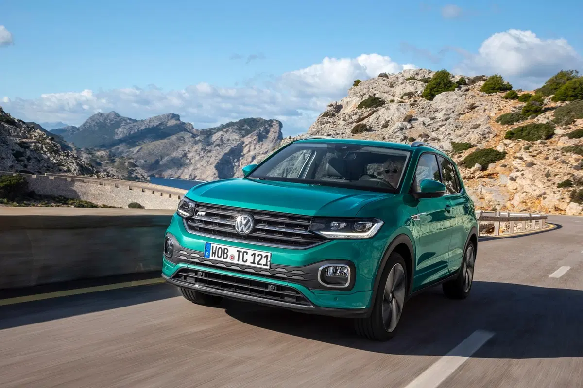Volkswagen T-Cross 2019 ecco come va la cugina della Polo (5)