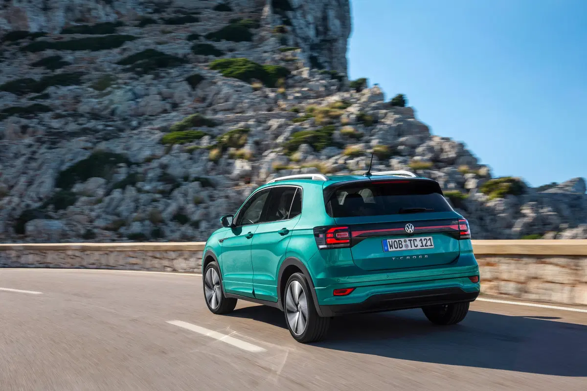 Volkswagen T-Cross 2019 ecco come va la cugina della Polo (8)