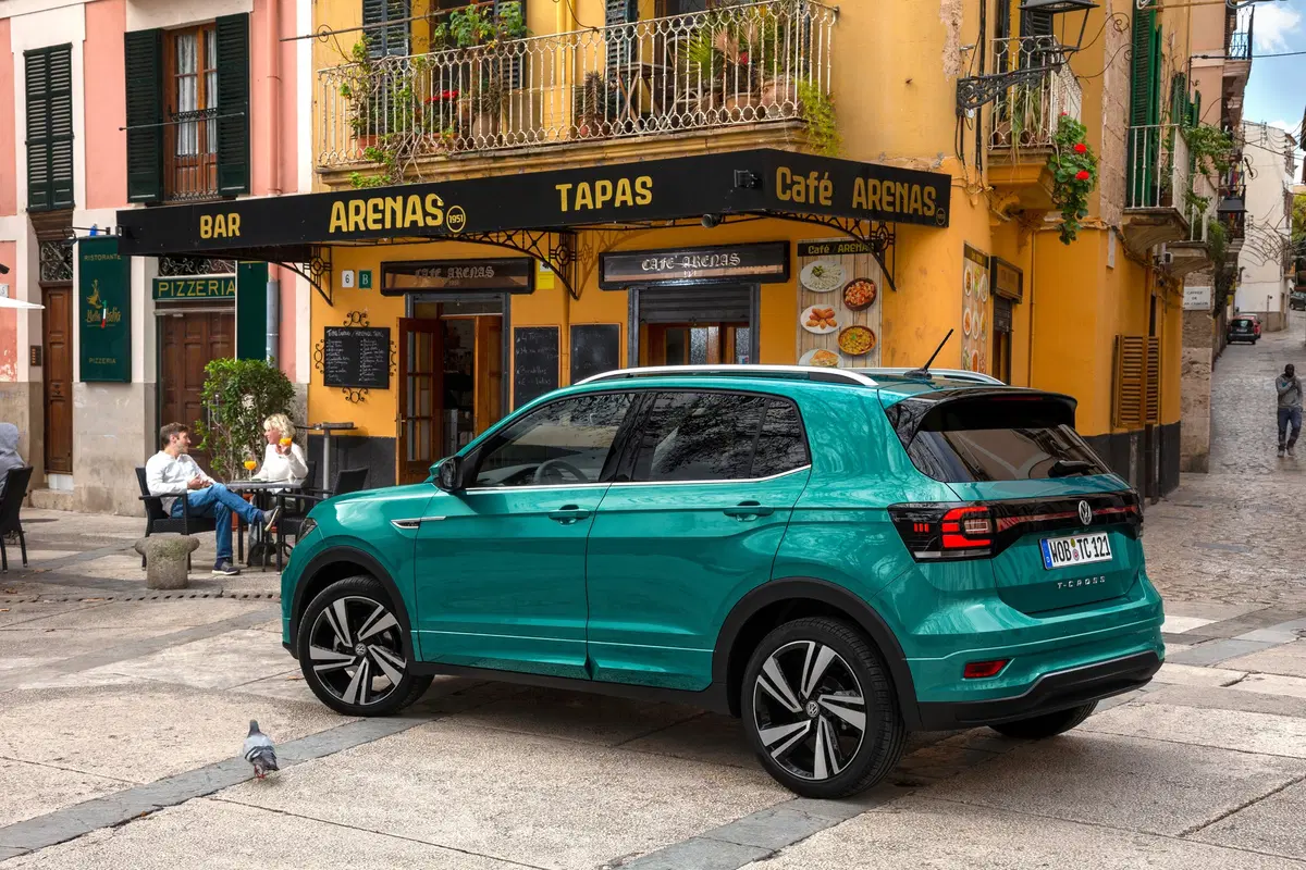 Volkswagen T-Cross 2019 ecco come va la cugina della Polo (10)