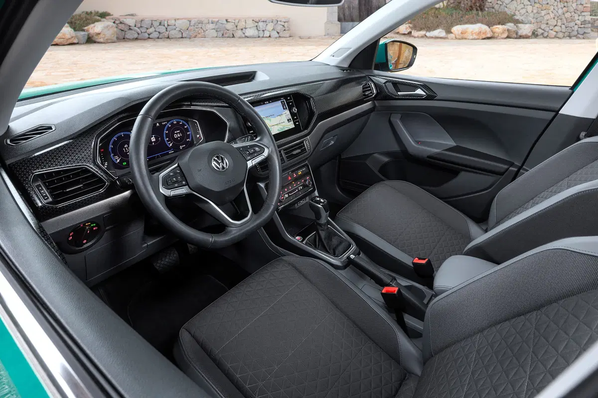 Volkswagen T-Cross 2019 ecco come va la cugina della Polo (20)
