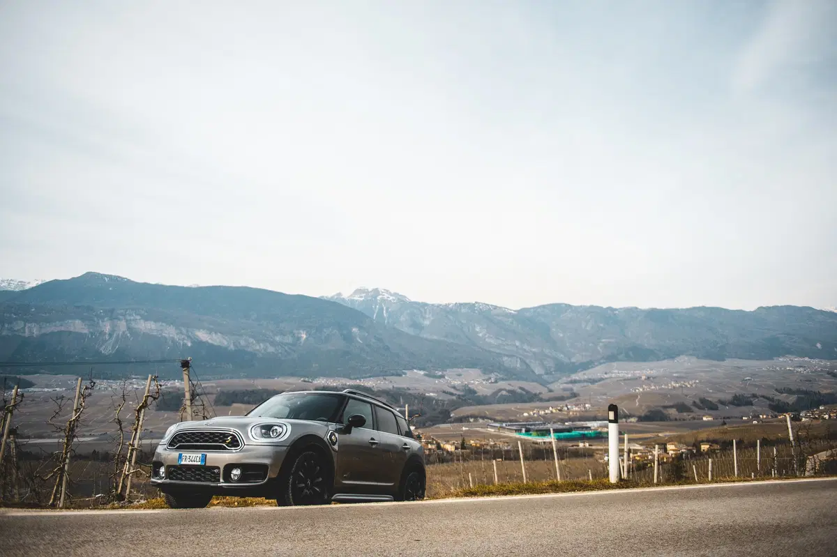 Mini Cooper S E Countryman ALL4: guidare green, divertendosi (12)