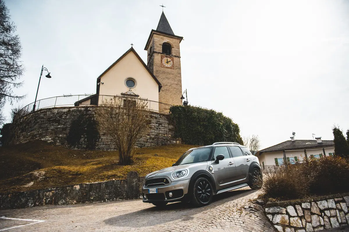 Mini Cooper S E Countryman ALL4: guidare green, divertendosi (19)