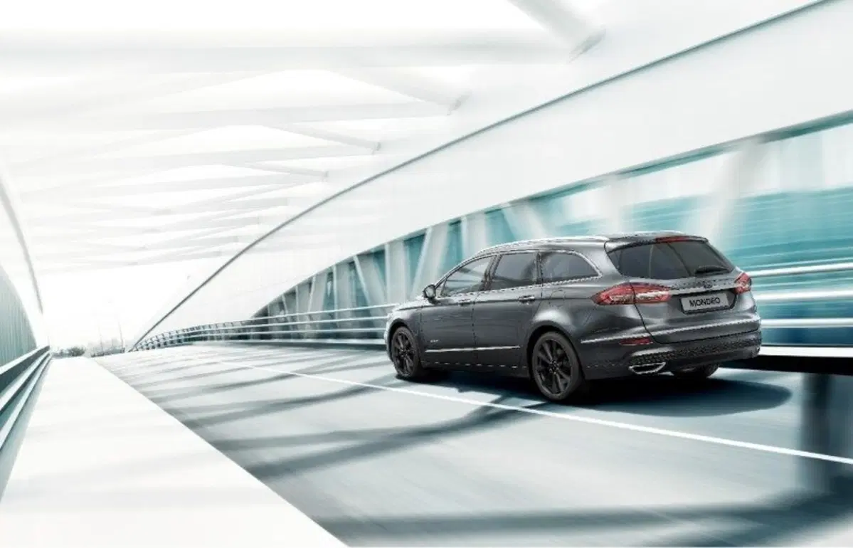 Ford Mondeo Wagon Hybrid Vignale: familiare di lusso sì, mild.. No! (4)