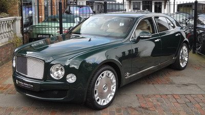 Bentley Mulsanne: la Regina Elisabetta la vende