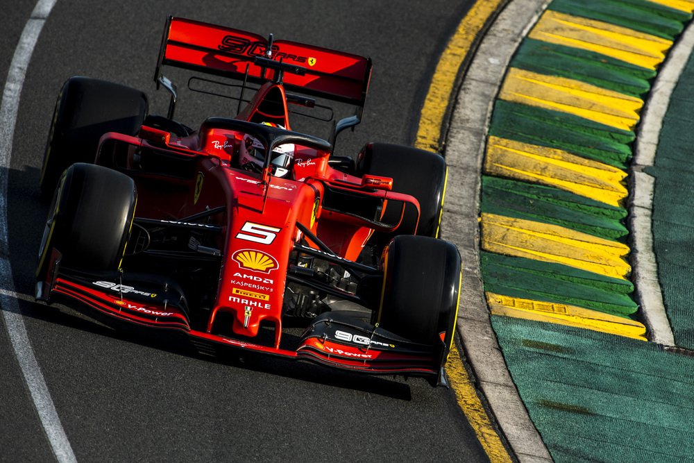 Sebastian Vettel scatter&agrave; dalla terza posizione in griglia in Australia