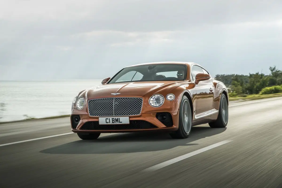 Bentley Continental GT V8, le nuove coupé e cabrio (3)