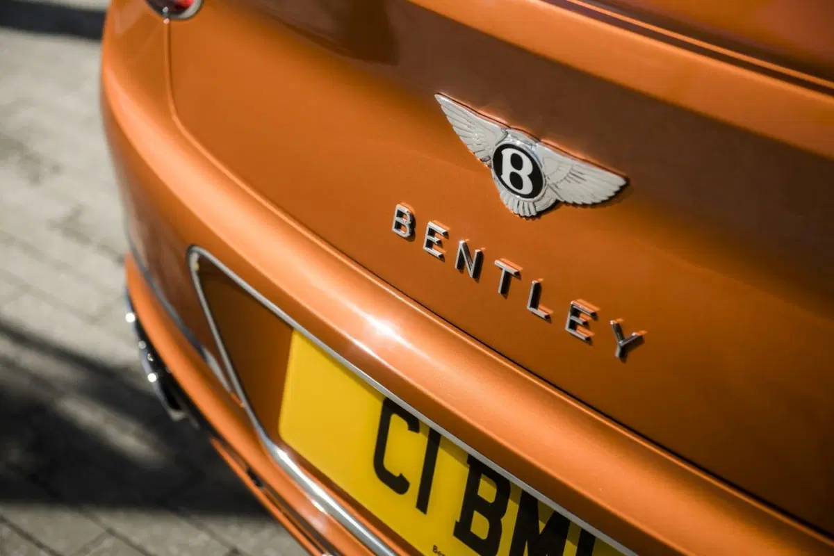 Bentley Continental GT V8, le nuove coupé e cabrio (8)