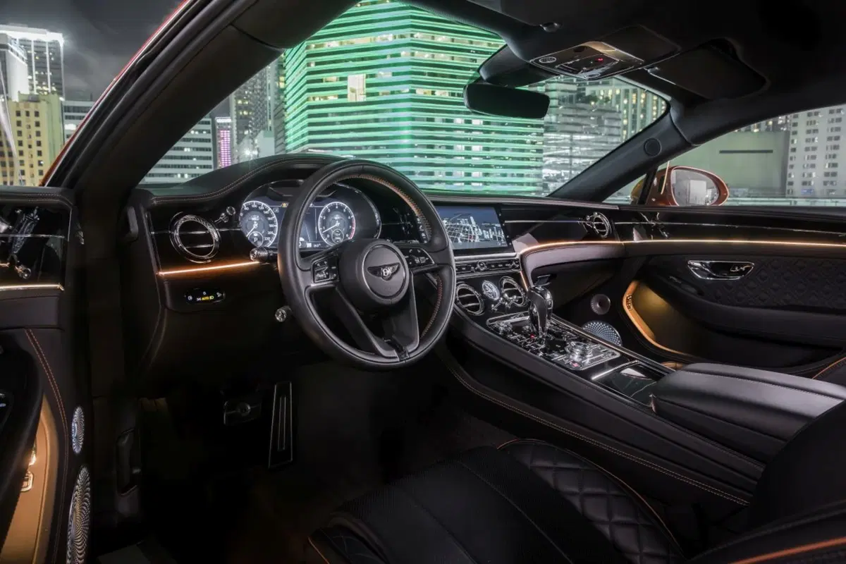 Bentley Continental GT V8, le nuove coupé e cabrio (19)