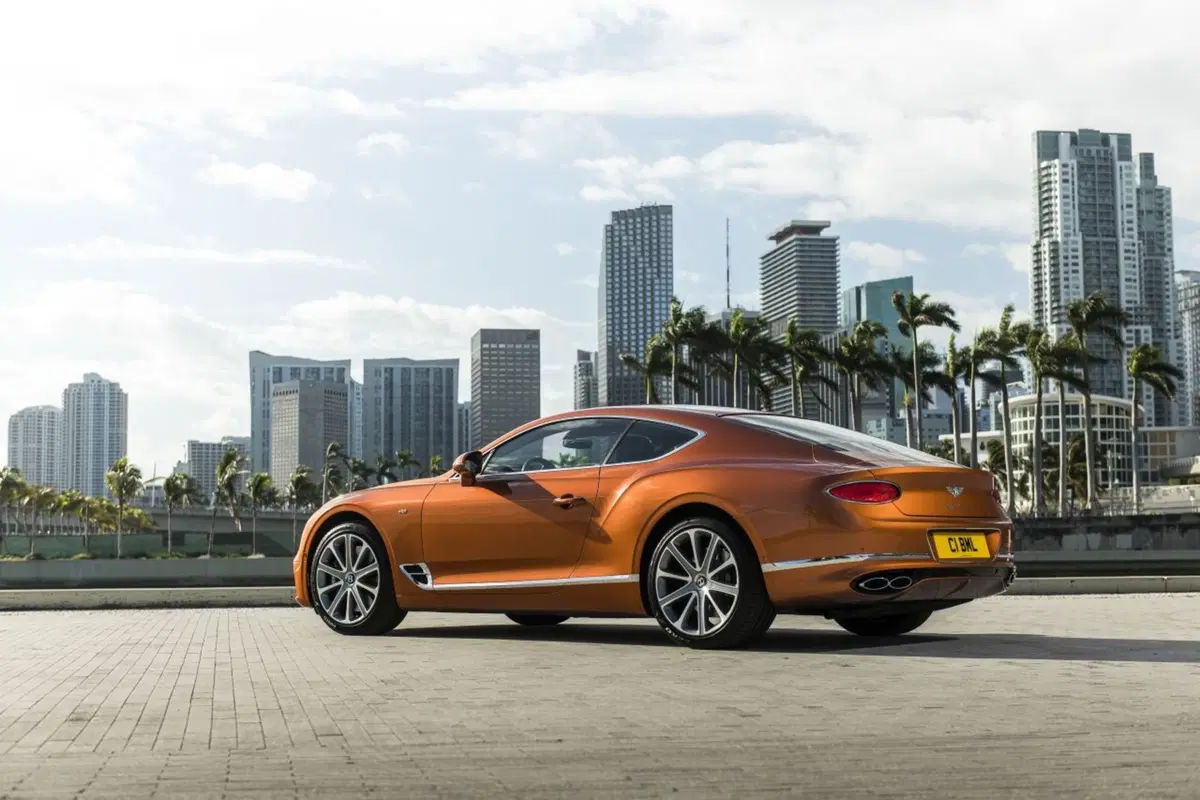 Bentley Continental GT V8, le nuove coupé e cabrio (21)