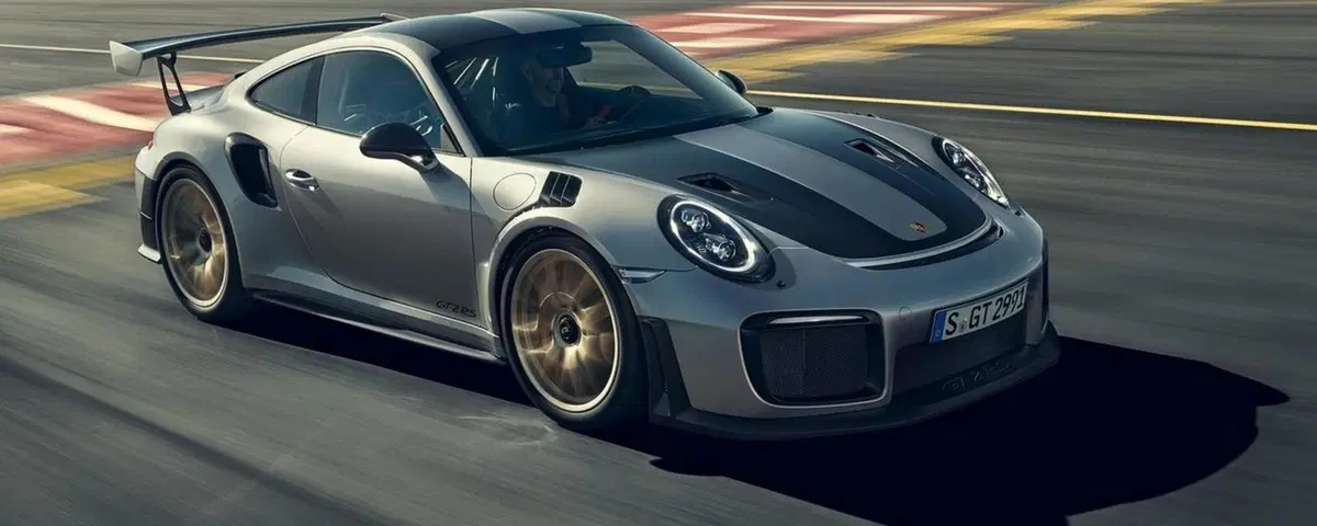 Nave Grimaldi con 2210 auto a bordo affonda: perse le ultime 991 GT2 RS prodotte [video] (4)