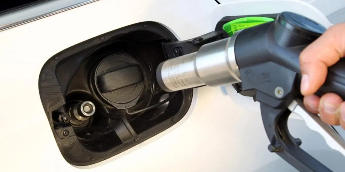 Rifornimento carburante auto, Metano: il self-service anche in Italia