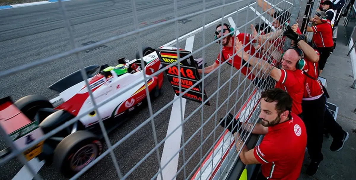 F3 FIA, Mick Schumacher campione europeo: due anni prima di papà Michael (3)