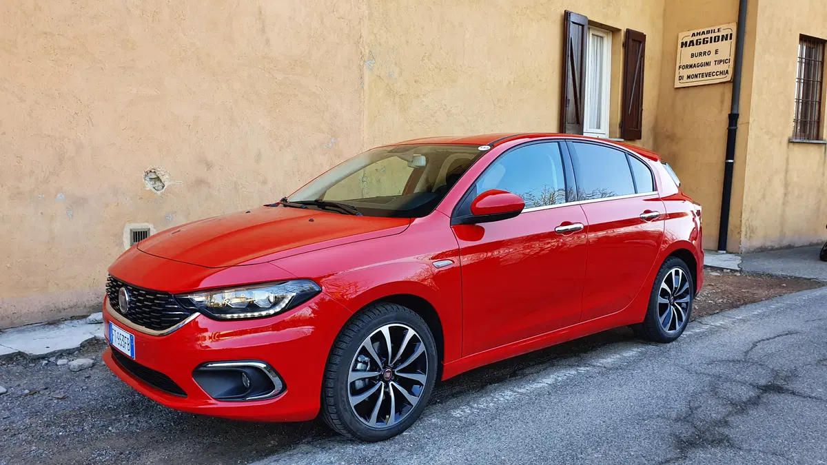 Fiat Tipo | Hatchback è bello! E il costo è abbordabile!