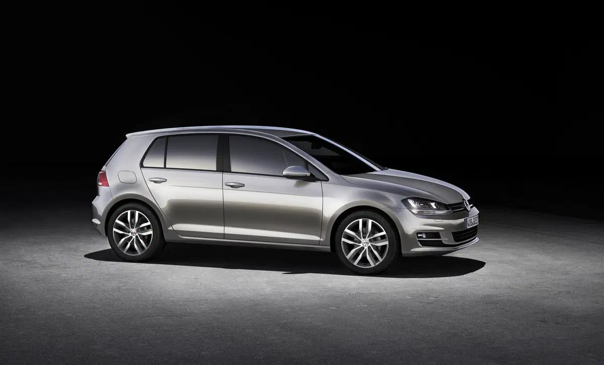 Hatchback europee a confronto: Alfa Romeo Giulietta 1.6 JTDm TCT Vs VW Golf 1.6 TDI DSG (7)