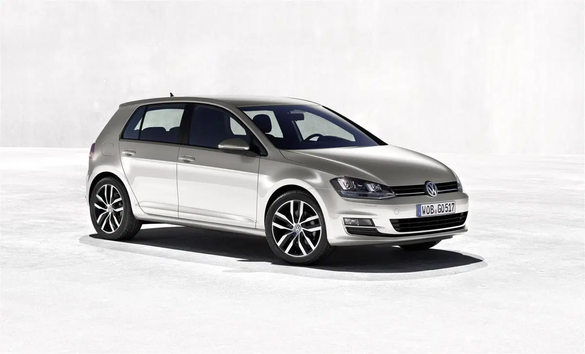 Hatchback europee a confronto: Alfa Romeo Giulietta 1.6 JTDm TCT Vs VW Golf 1.6 TDI DSG (10)