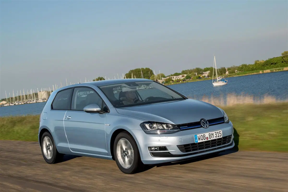 Hatchback europee a confronto: Alfa Romeo Giulietta 1.6 JTDm TCT Vs VW Golf 1.6 TDI DSG (8)
