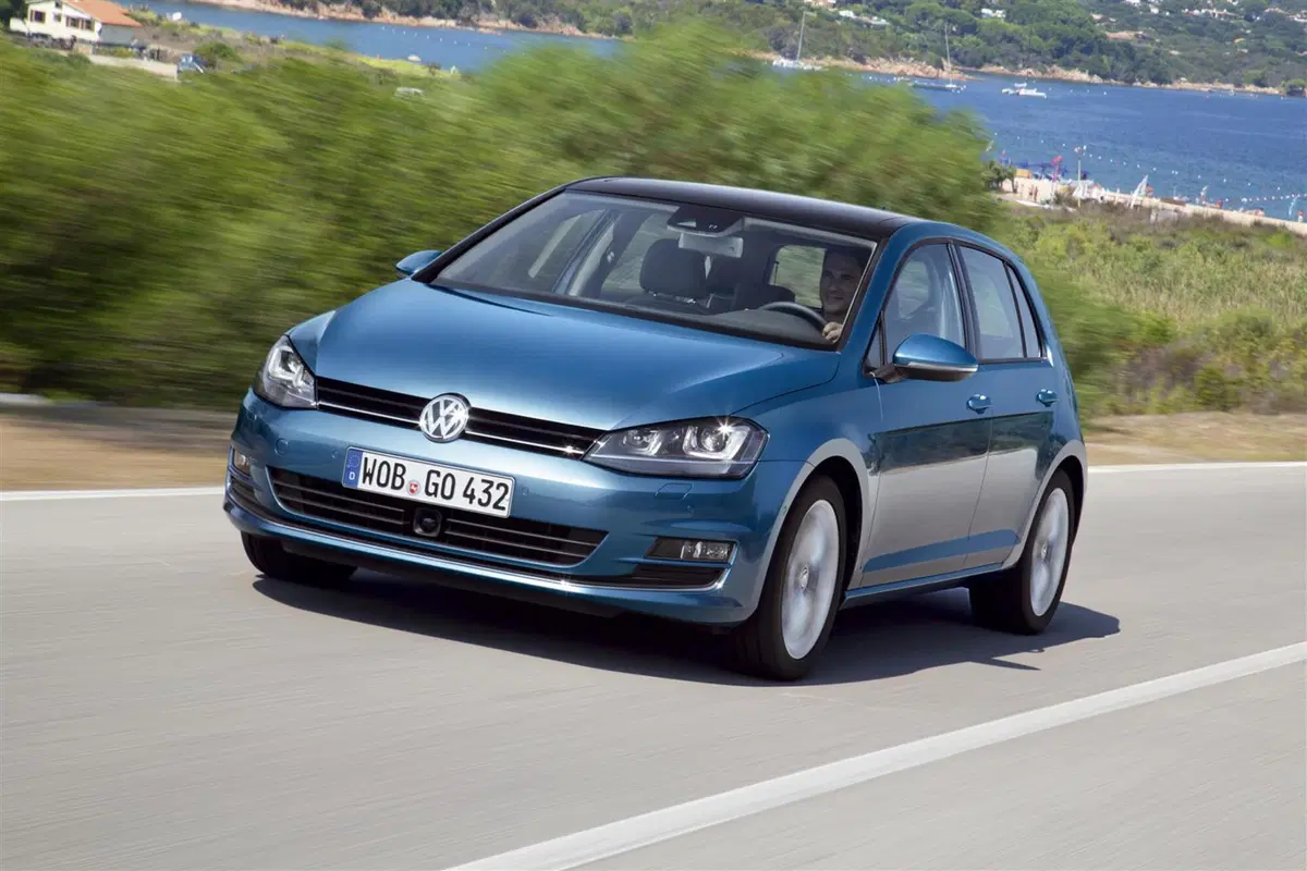 Hatchback europee a confronto: Alfa Romeo Giulietta 1.6 JTDm TCT Vs VW Golf 1.6 TDI DSG (2)