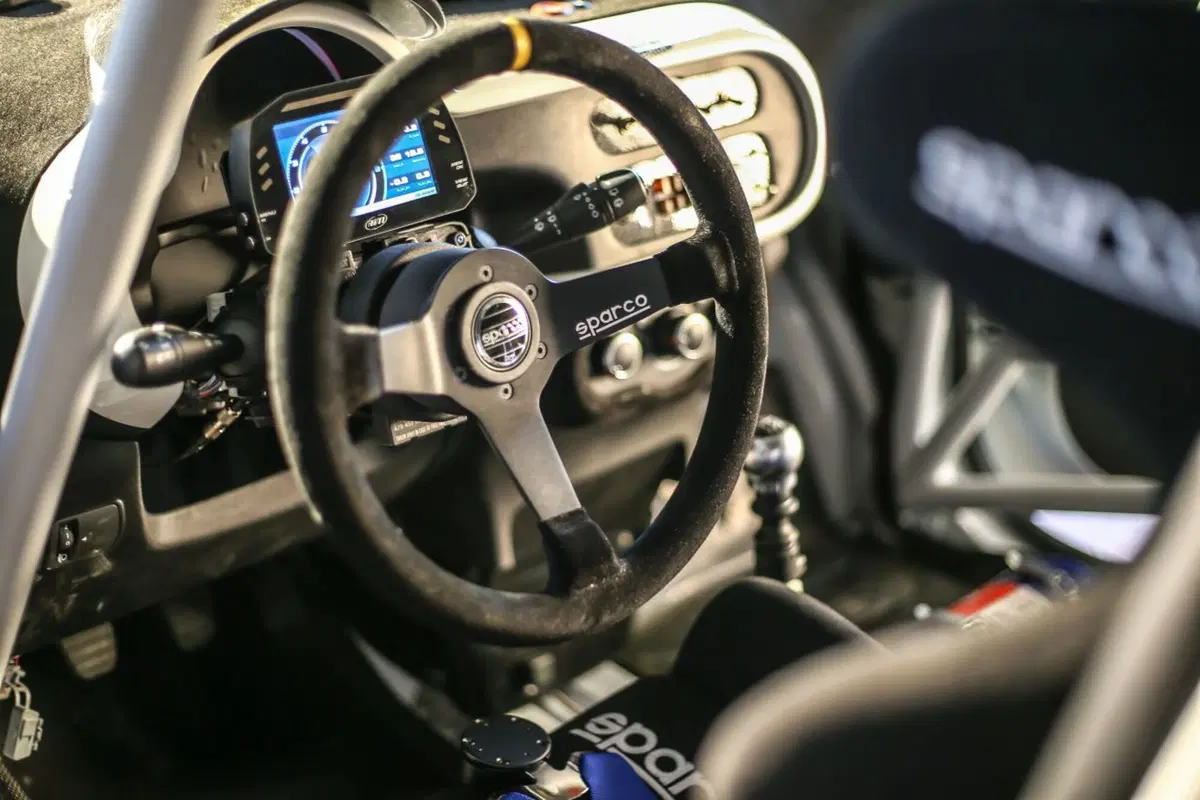 Renault Twingo R1, il ritorno nei rally di una “tutto dietro”  (8)