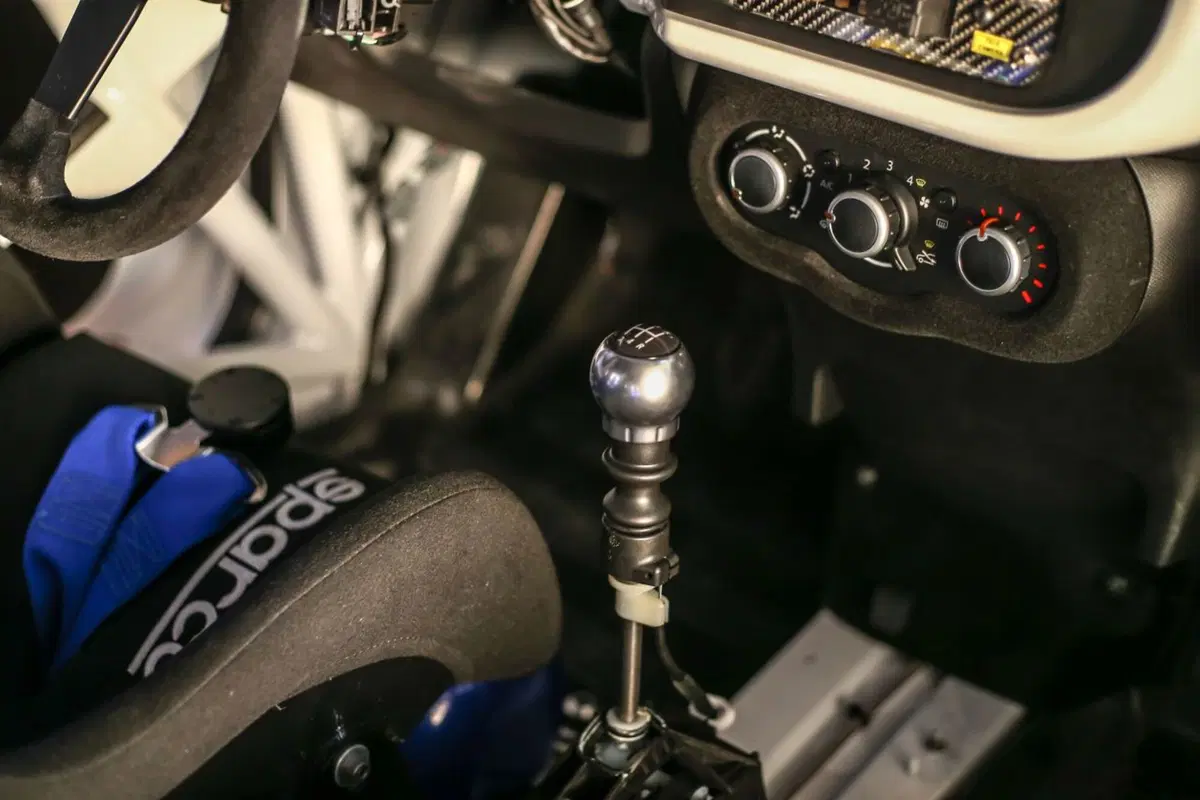Renault Twingo R1, il ritorno nei rally di una “tutto dietro”  (11)