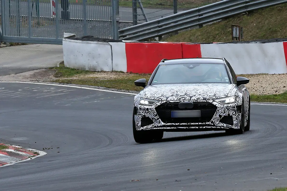 Audi RS6, in arrivo la prossima generazione  (2)
