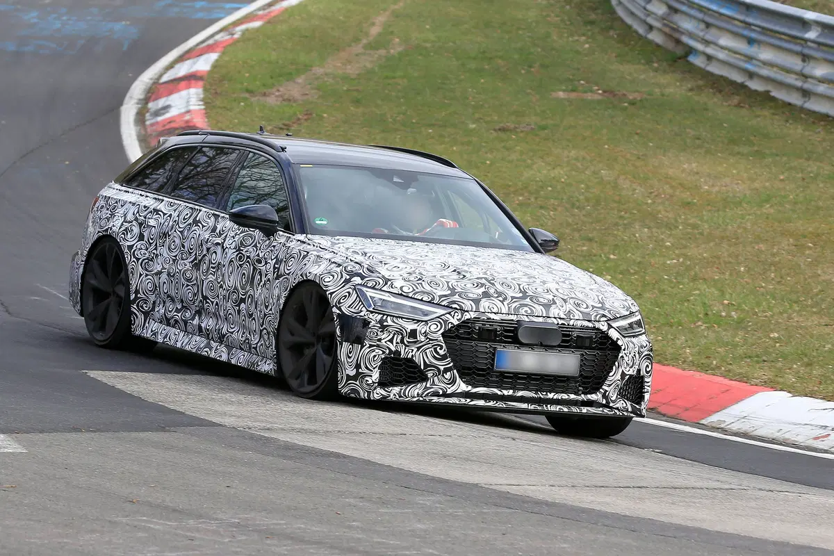 Audi RS6, in arrivo la prossima generazione  (12)