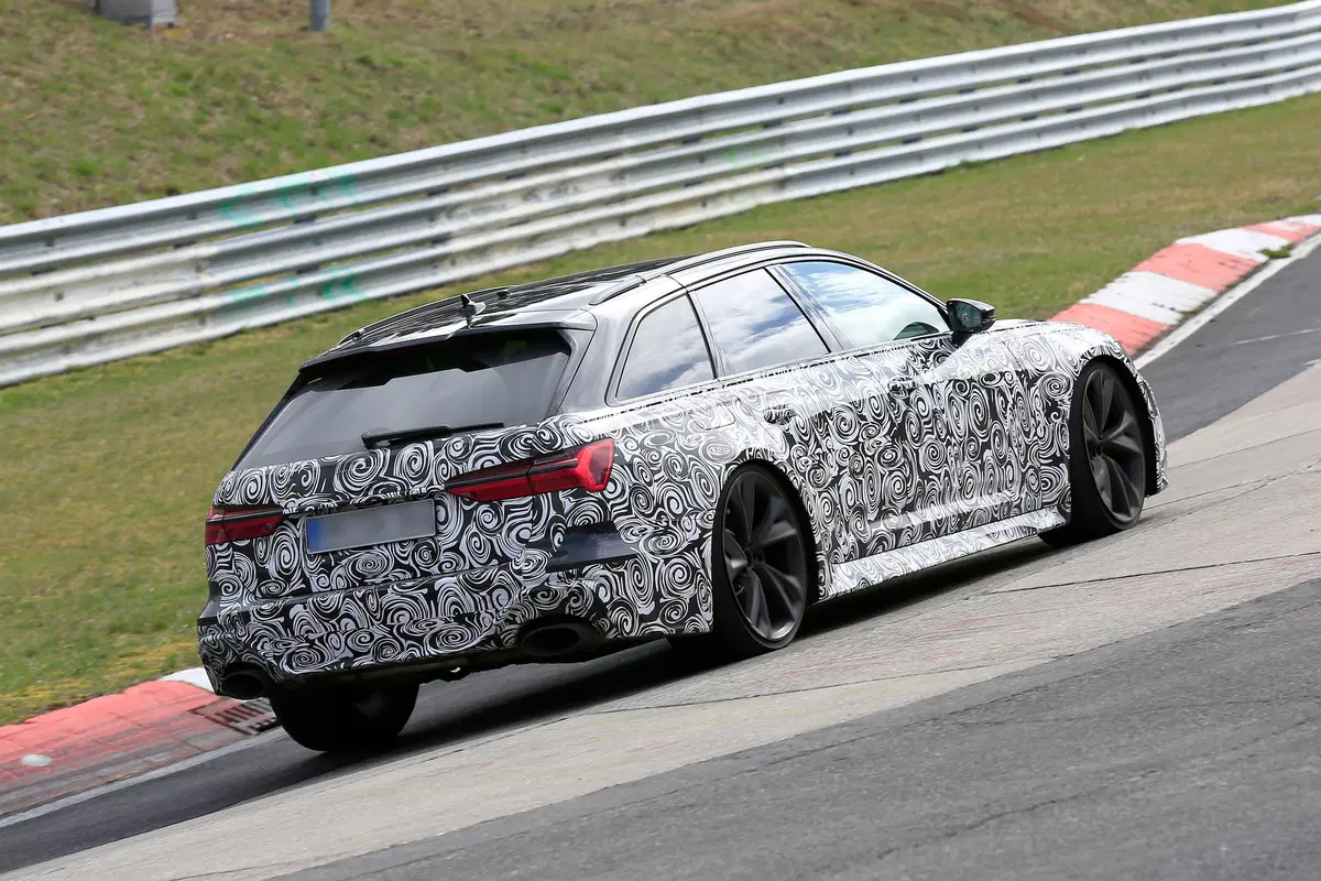 Audi RS6, in arrivo la prossima generazione  (15)