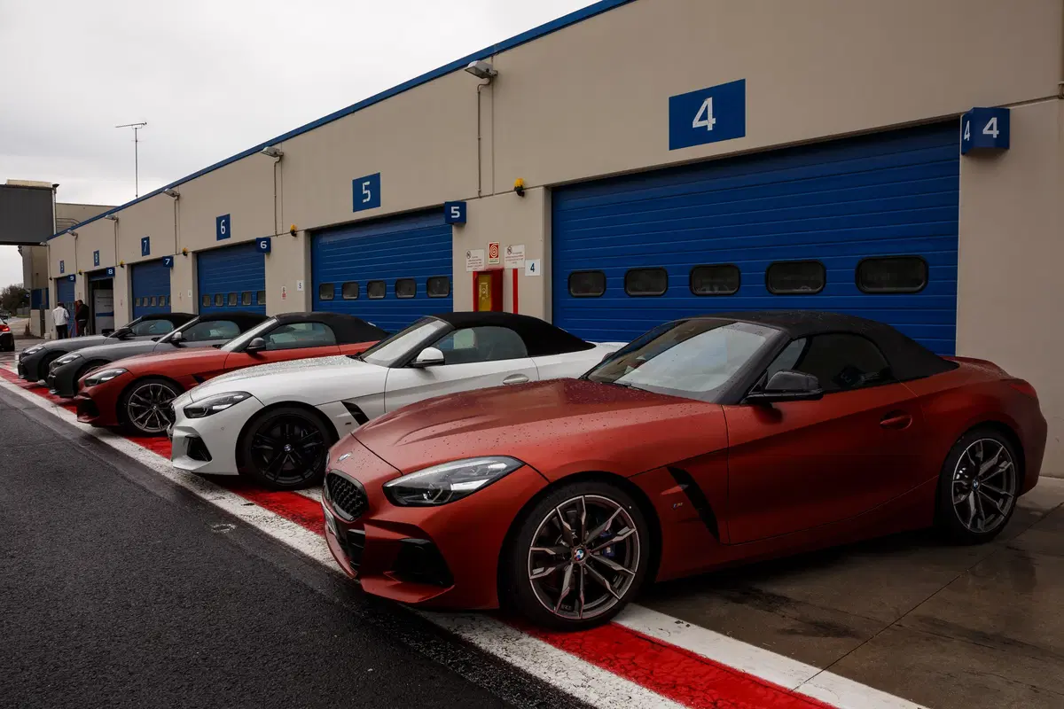 BMW Z4 2019, la roadster di lusso per la strada e la pista [Video] (3)