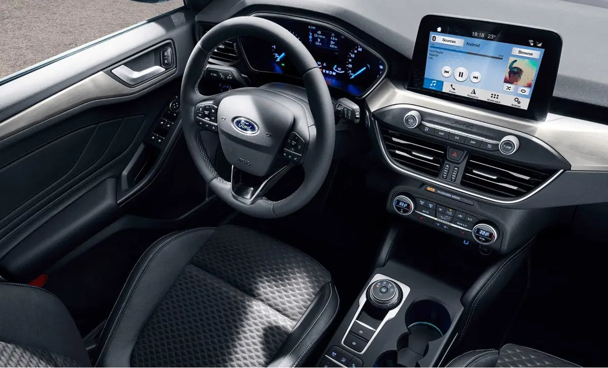 Ford Focus Station Wagon 1.0t ecoboost h ST-Line X 125cv (36)