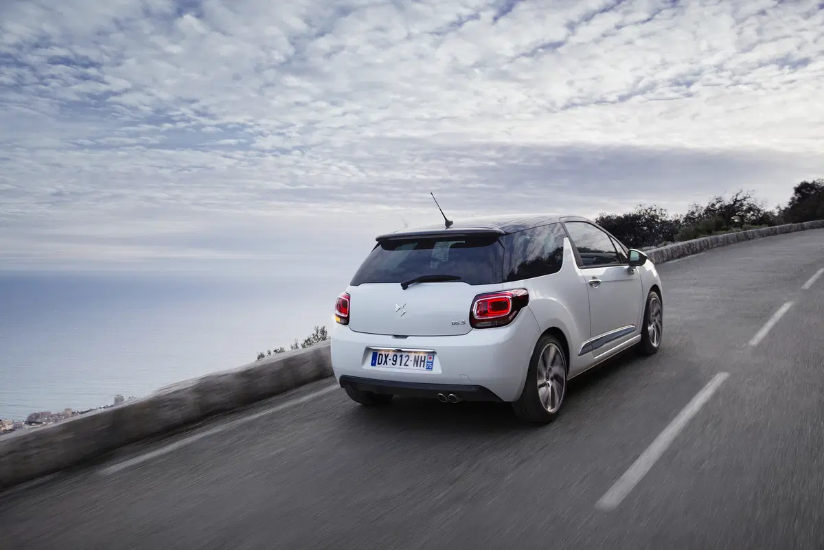 DS 3 e DS 3 Cabrio restyling 2016 (3)