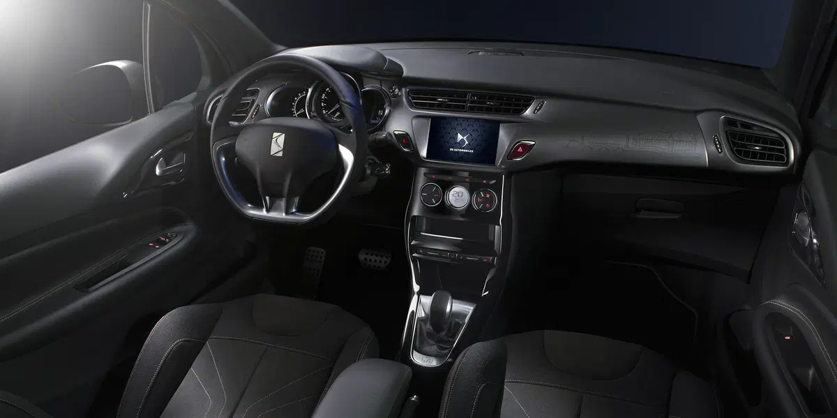DS 3 e DS 3 Cabrio restyling 2016 (3)