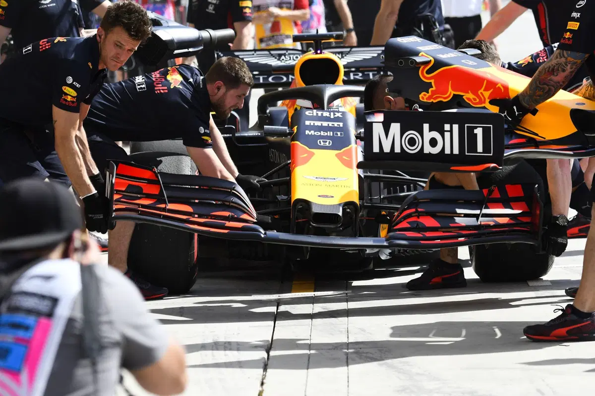 F1, GP Bahrain 2019: ecco com'è cambiata Sakhir in 15 anni (13)
