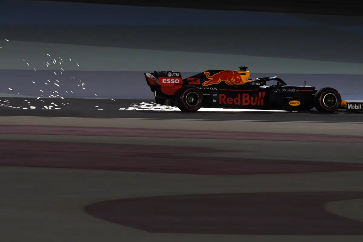 F1, GP Bahrain 2019: ecco com'è cambiata Sakhir in 15 anni (29)
