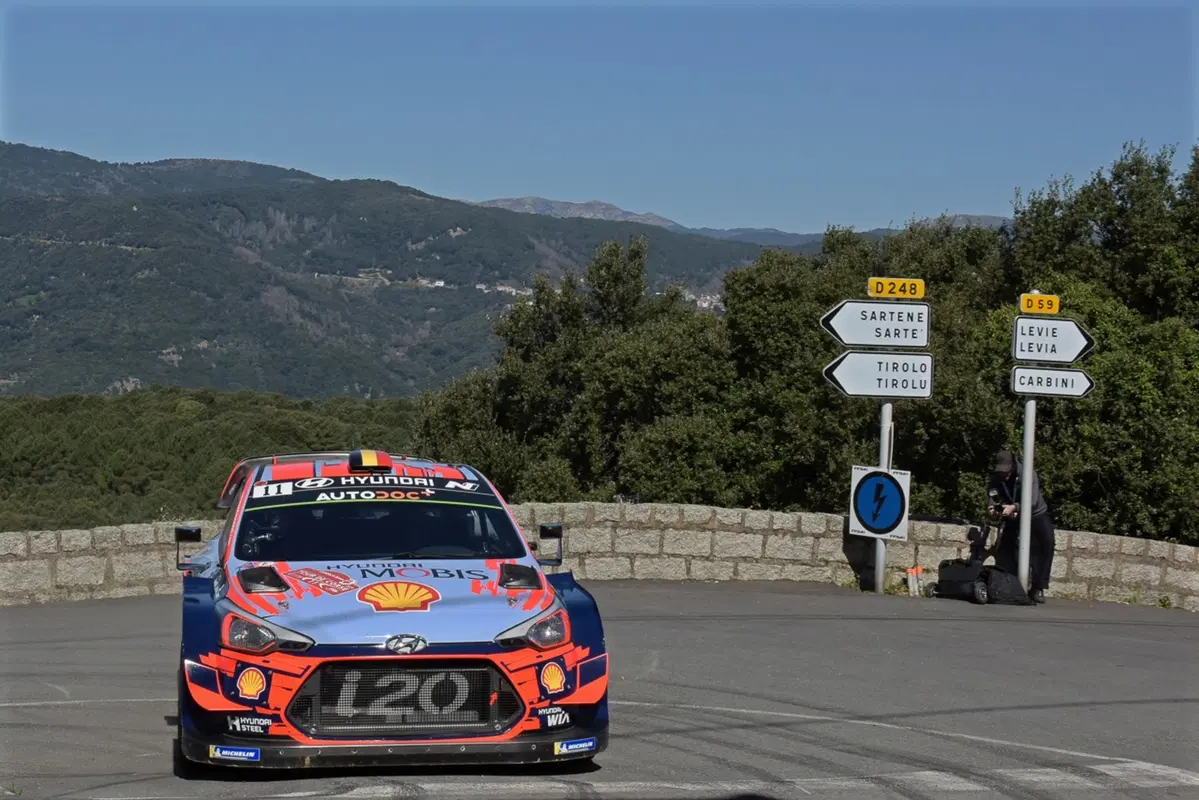 WRC19. Hyundai. Andrea Adamo: “Il mio stile di comando? Guardare negli occhi!” (2)