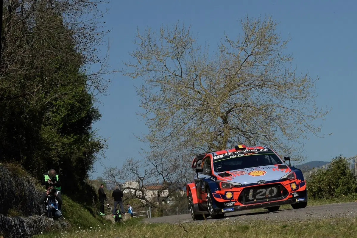 WRC19. Hyundai. Andrea Adamo: “Il mio stile di comando? Guardare negli occhi!” (11)